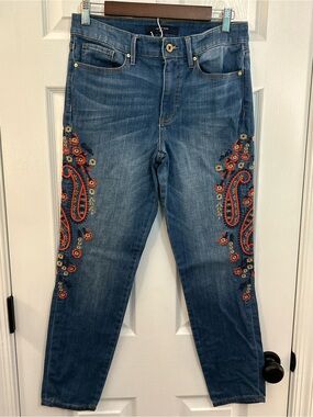 Tommy Hilfiger Tribeca Jeans Size 6 Embroidered Floral Paisley Straight Leg